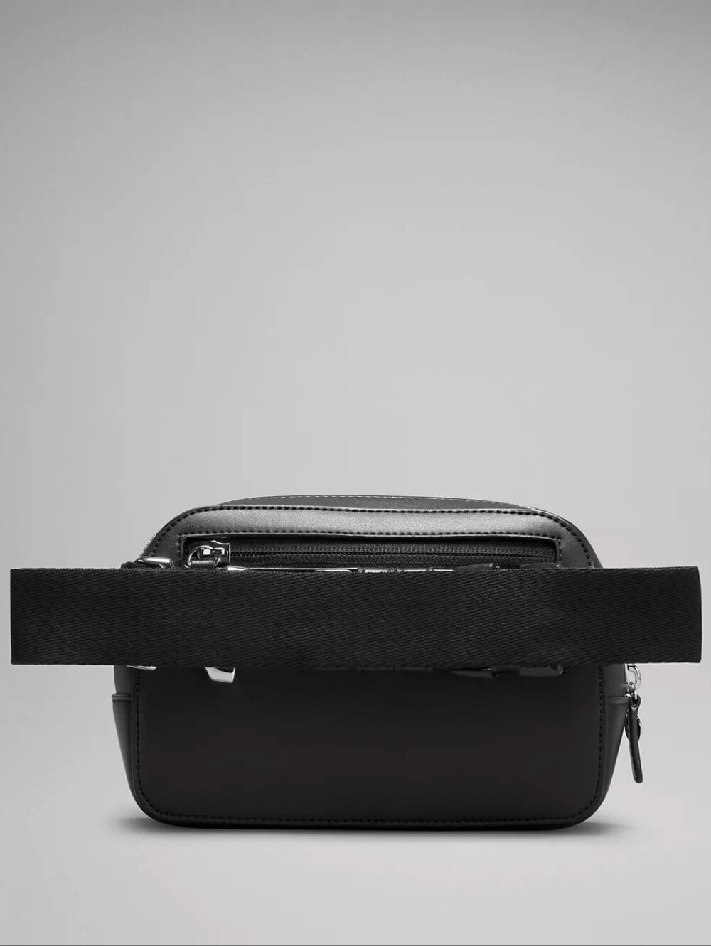 NWT Everywhere Belt Bag Cactus "Leather" 1L Black / Silver - Picture 11 of 15